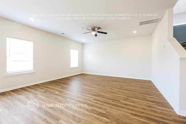 Building Photo - 205 White Flds Ave