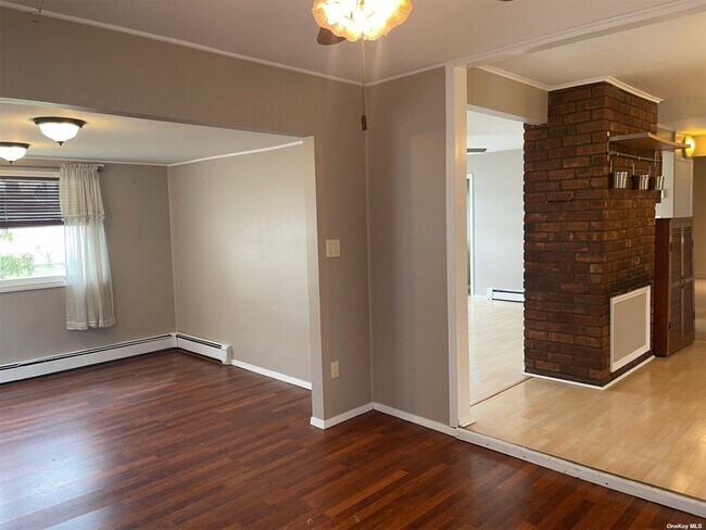 Foto del edificio - 90 Cypress Ln E