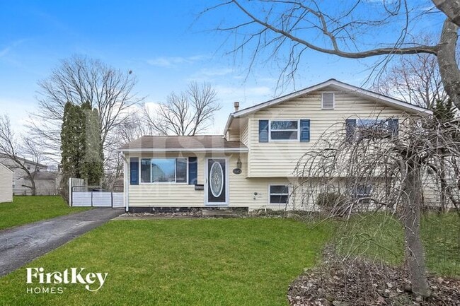 Building Photo - 4609 Paxton Dr S