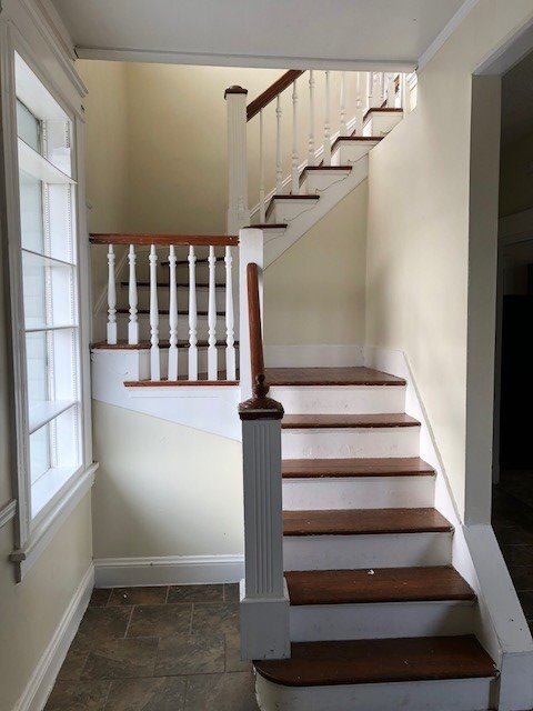 Photo - CENTRALLY LOCATED 6 BEDROOM 2 BATH OVER 2200 SQ FT! House