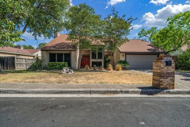 Building Photo - 2835 Quail Oak St San Antonio TX 78232