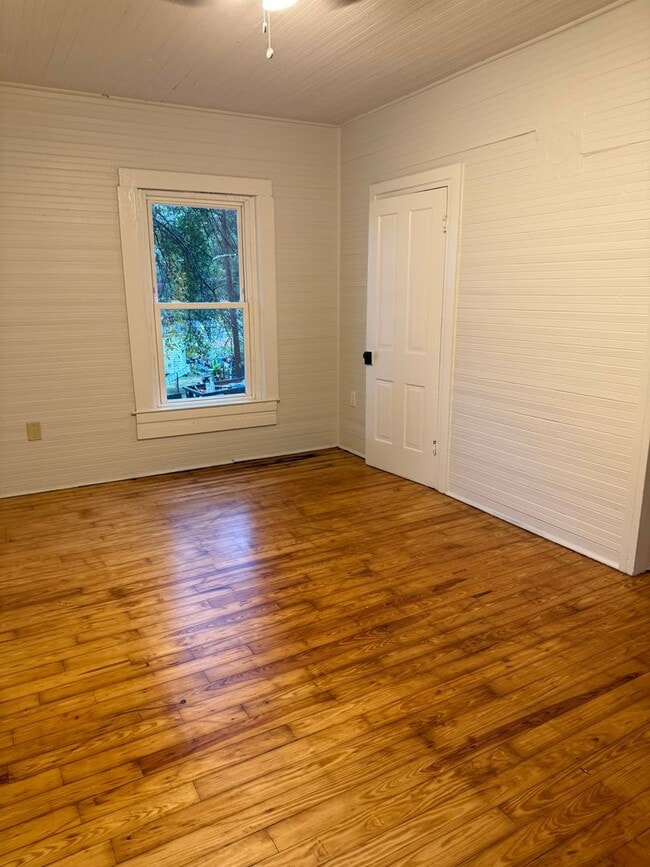 Building Photo - 217-219 Avenue C