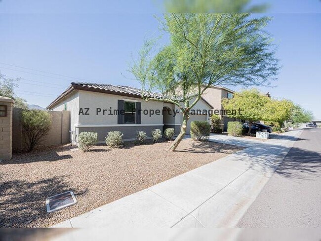 Building Photo - 3311 W Donner Dr
