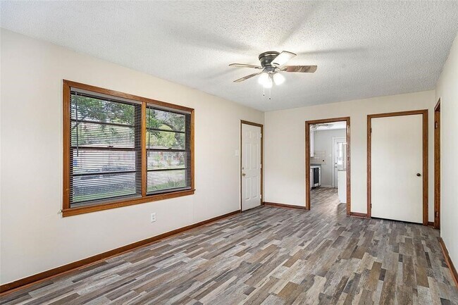 Building Photo - 3001 Rust Ave