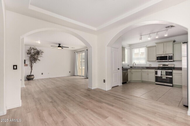 Foto del edificio - 1162 S Agnes Ln