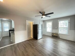 Building Photo - 219 Calef Rd