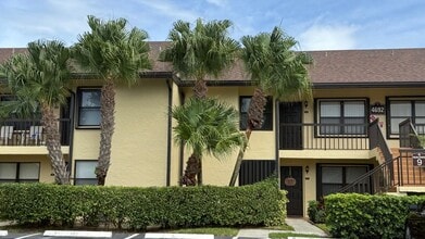 Building Photo - 4692 Lucerne Lakes Blvd E