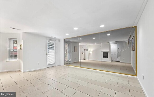 Foto del edificio - 1124 25th St NW