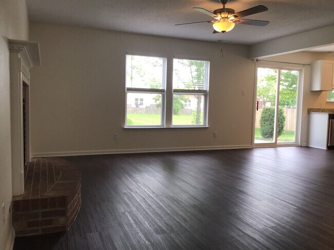 Foto del edificio - 9318 W Rising Sun Dr