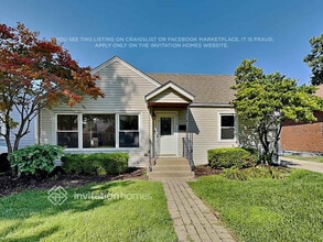 Building Photo - 9112 S 53rd Ct