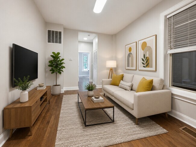 Foto del edificio - 2405 W McLean Ave