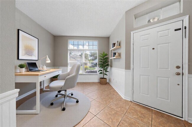 Foto del edificio - 9724 Myrtle Creek Ln