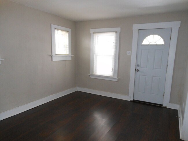 Foto del edificio - Charming 2Bed 1 Bath Home  Perfect for Families, Accepts Section 8/Housing Vouchers!