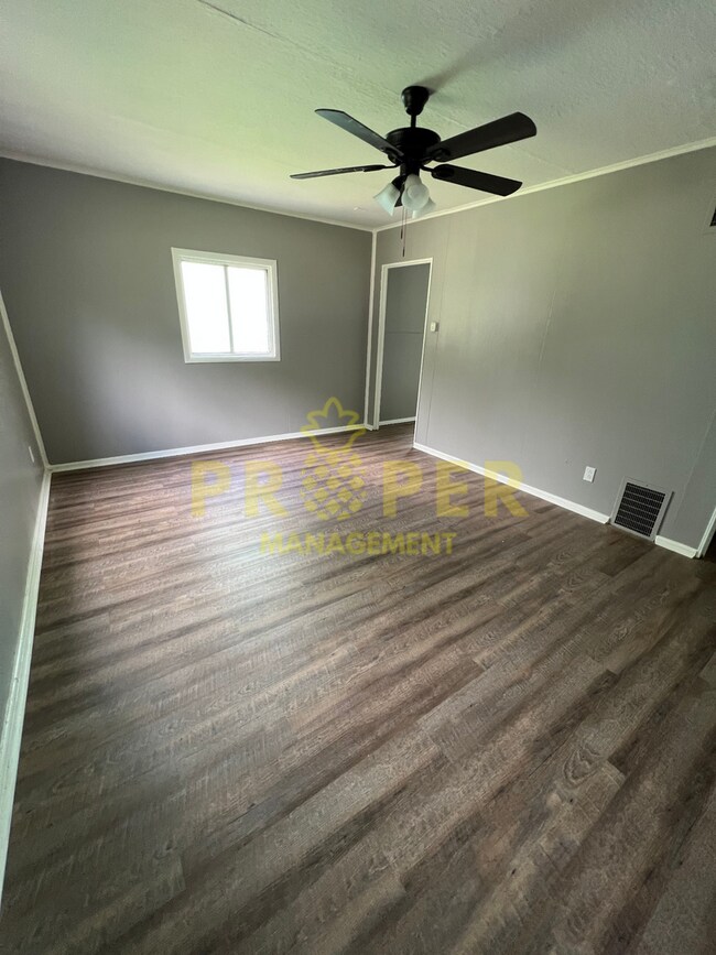 Foto del edificio - very nice 2 bedroom 1 bathroom house for rent