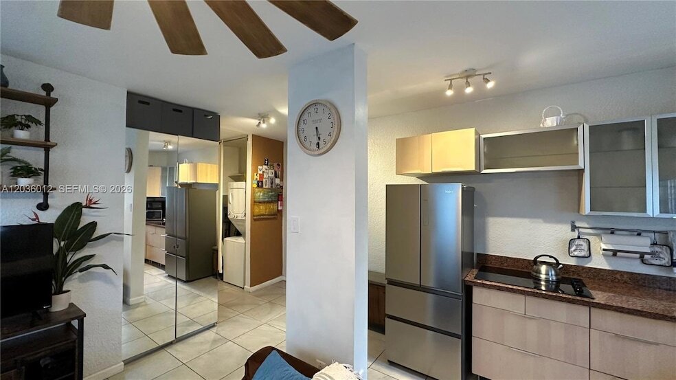 Photo - 842 Meridian Avenue Unit 1E