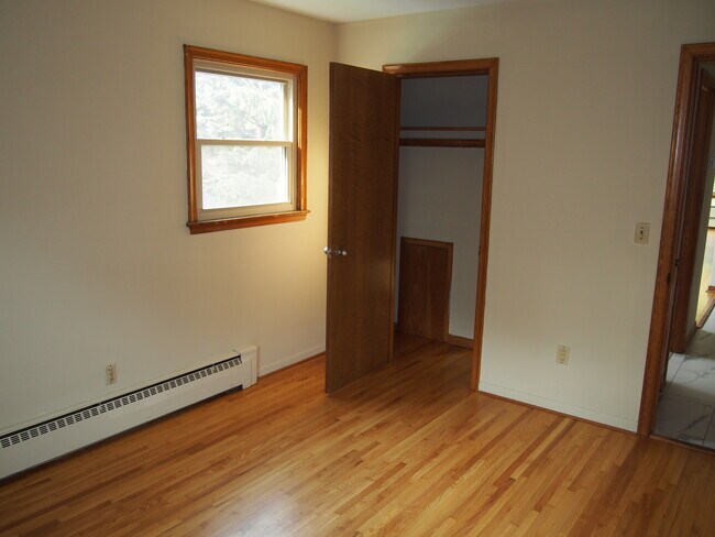 Bedroom - 4341 Minnehaha Ave