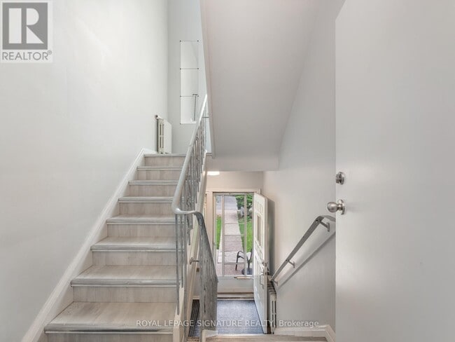 Building Photo - 6 A Rowley Ave
