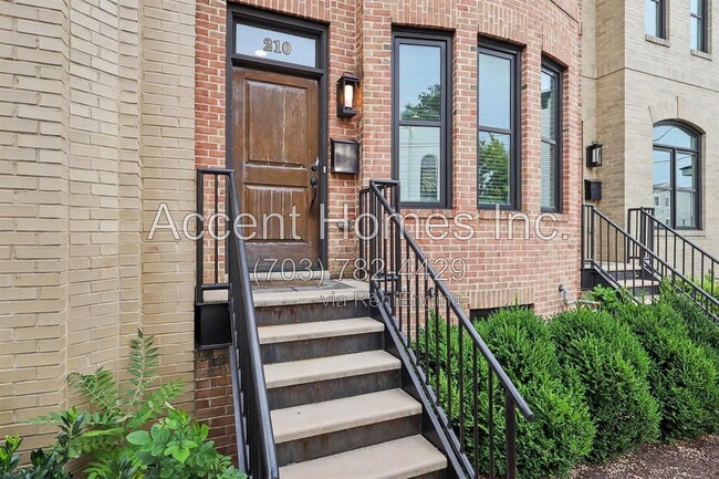 Photo - 210 South Patrick Street Townhome