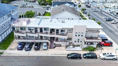 Building Photo - 9600 Amherst Ave