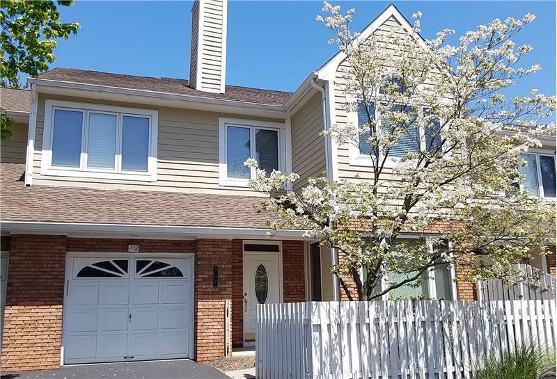 702 Timberbrooke Dr, Bedminster, NJ 07921 Room for Rent in Bedminster