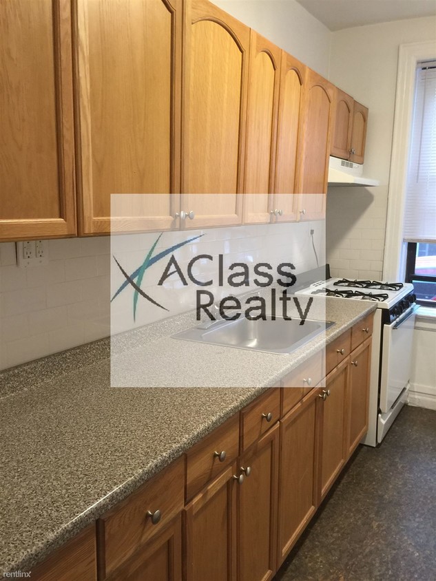 Foto principal - 3206 35th Ave