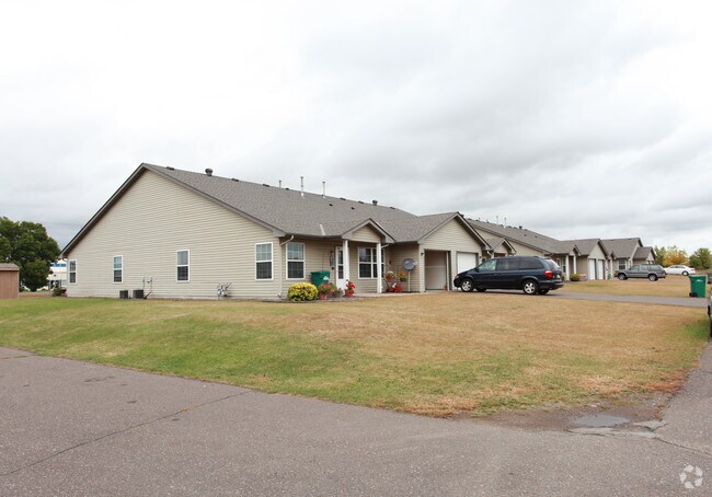 Building Photo - Osceola Villas