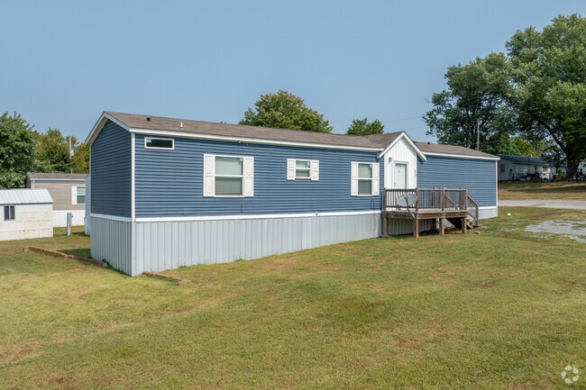 Building Photo - Arrowhead Ranch