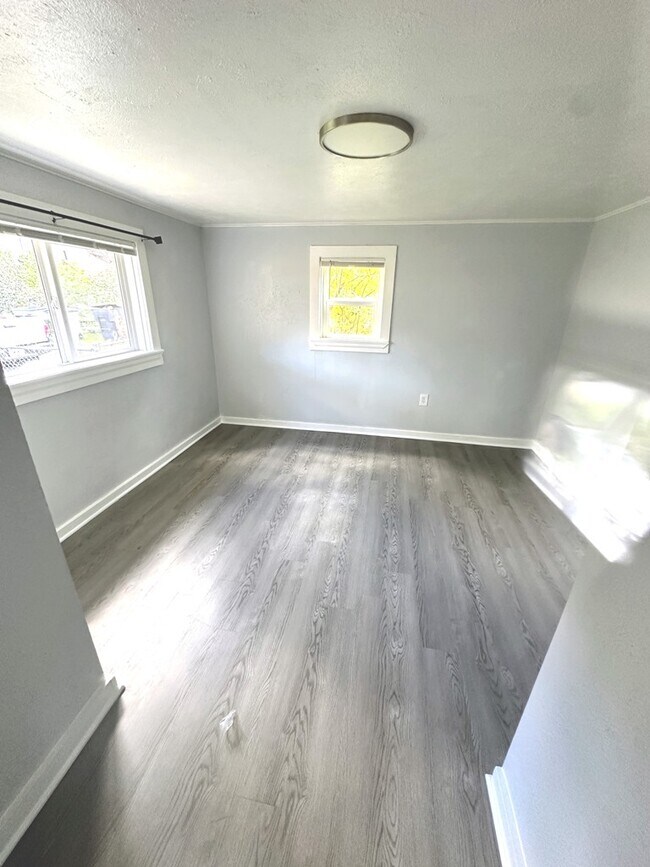 Foto del edificio - 833 1/2 Bross Street