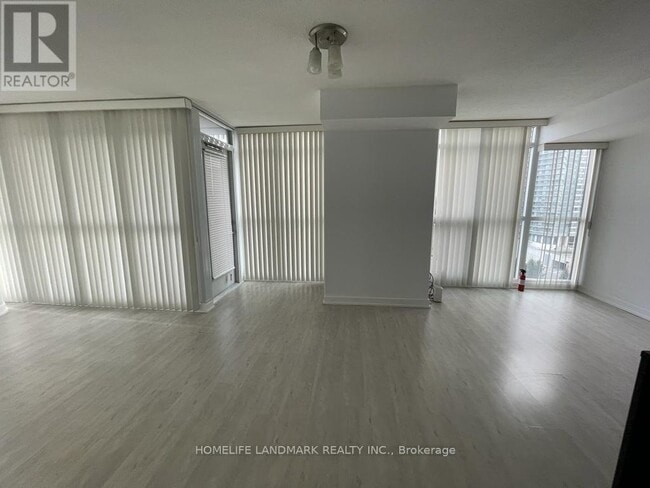 Building Photo - 19-1219 Singer Ct