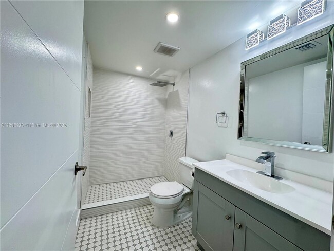 Building Photo - 6175 NW 186th St