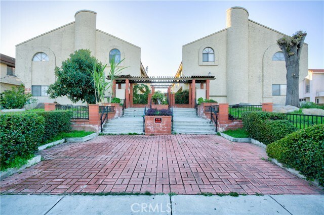 Foto del edificio - 523 N Alhambra Ave