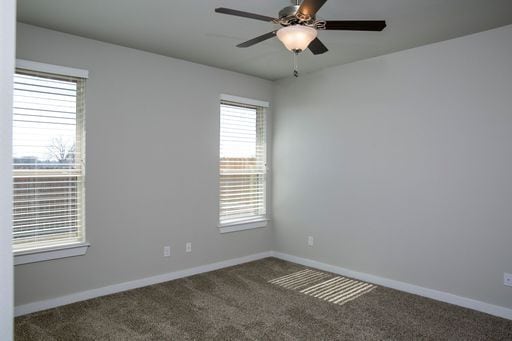 Building Photo - LUXURY TOWNHOME LOCATED IN PECAN PARK, BAS...