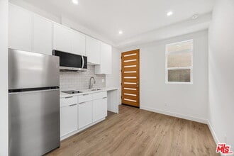 Building Photo - 11253 Hatteras St