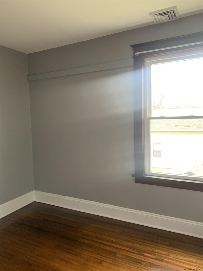 Building Photo - 1 Watervliet Ave