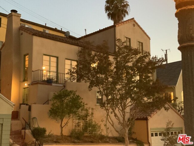 Foto del edificio - 1224 Romulus Dr