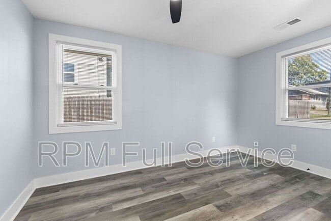 Photo - 401 Hart Ave House