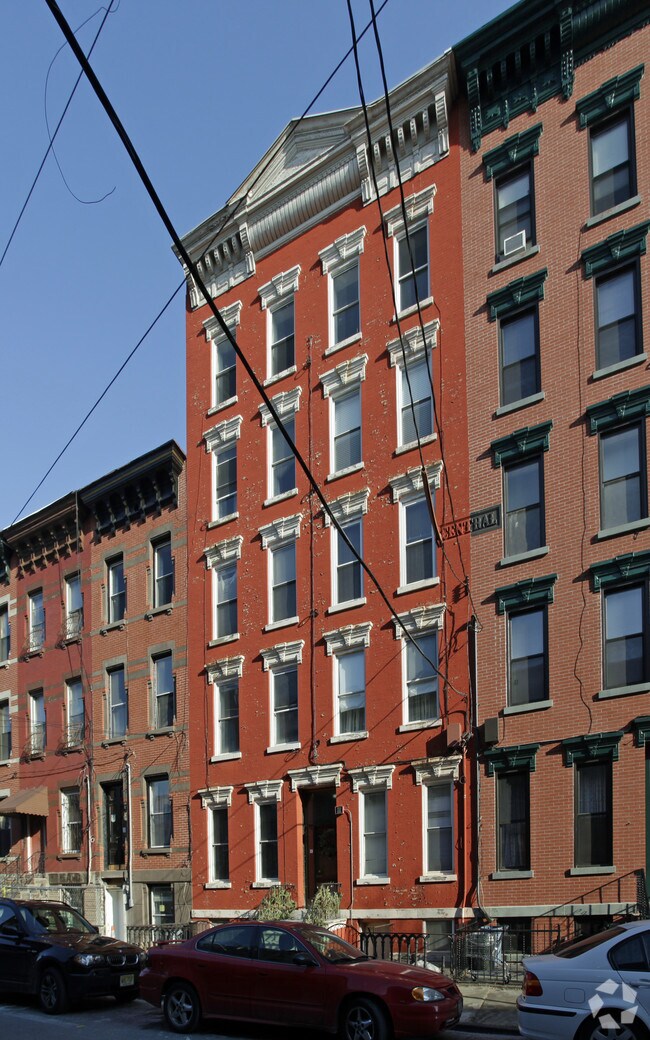 933 Garden St, Hoboken, NJ 07030 Apartments Hoboken, NJ