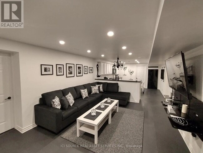 Building Photo - 32 Ontoro Blvd