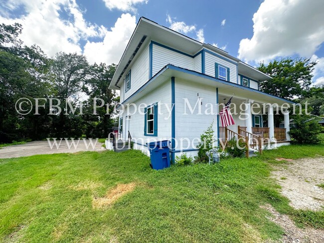 Building Photo - 518 N 26th St