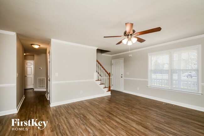 Foto del edificio - 241 Bear Oak Dr