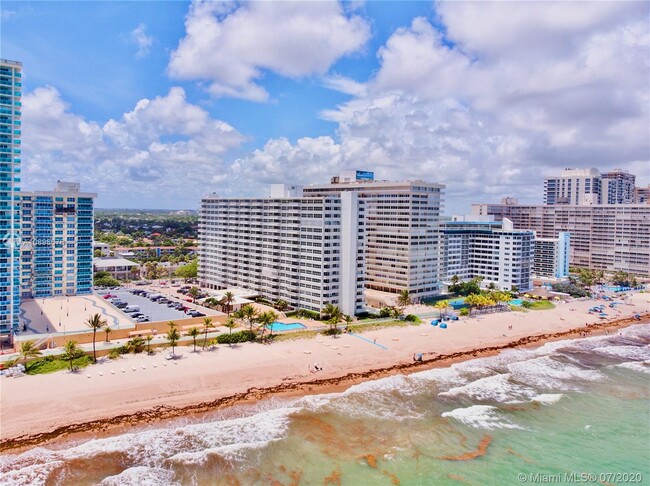 Foto del edificio - 4010 Galt Ocean Dr