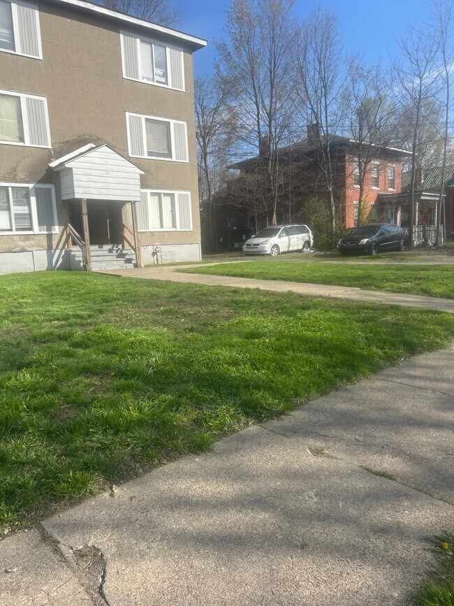 Foto del edificio - 124 Prospect Ave