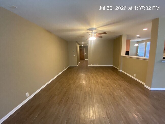 Foto del edificio - 3 Bedroom/2 Bath Encino Ridge Subdivision
