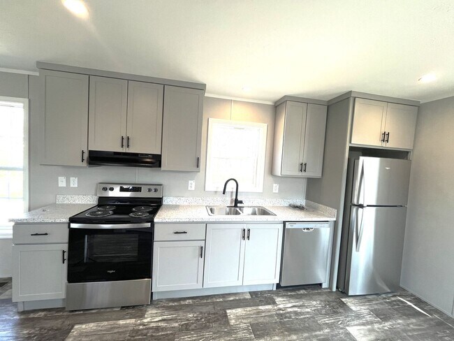 Foto del edificio - NEW!!!! Mobile home featuring 2 bedrooms and 1 bathroom.