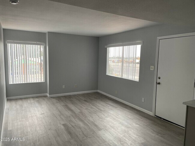 Foto del edificio - 1002 North 25th Pl