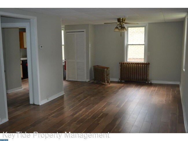 Building Photo - 3 br, 1 bath House - 438 Engard Ave