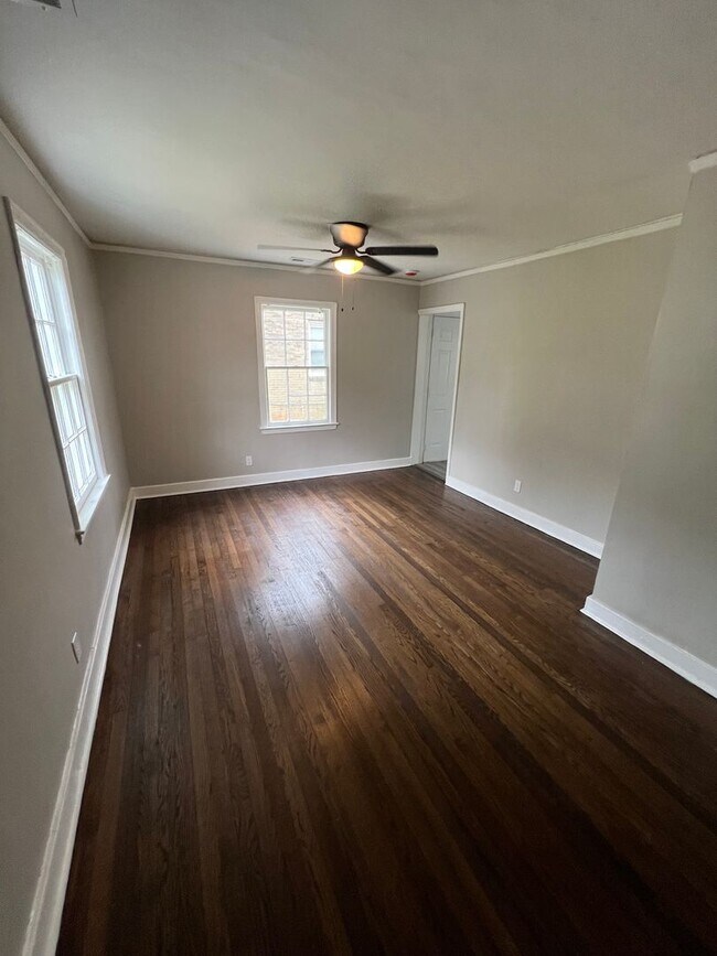 Foto del edificio - Two bedroom one bath