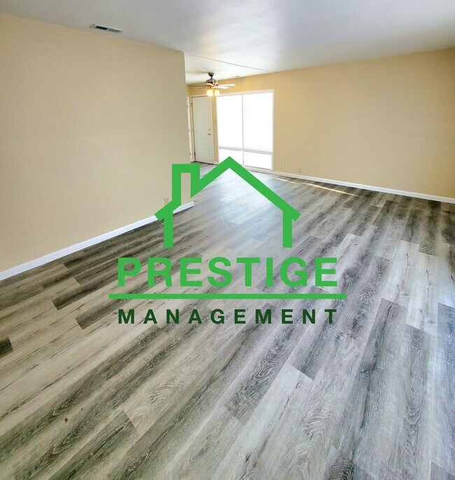 Foto del edificio - 3 bedroom 1 bath Updated Home Sec 8 welcome