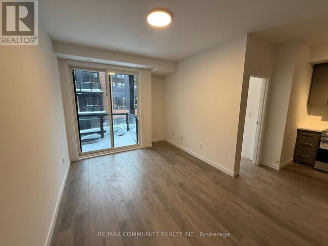 Building Photo - 117 Marydale Ave