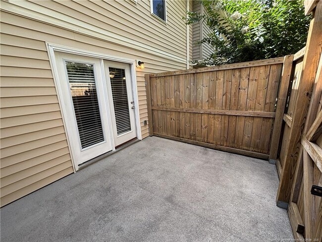 Building Photo - 2531 Gardner Park Dr